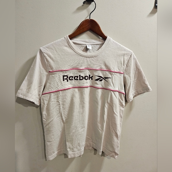 Reebok Cropped Tshirt - Picture 3 of 3